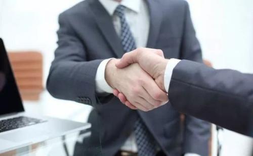 房產(chǎn)經(jīng)紀人如何打造微信 社交名片 ,提升老客戶轉(zhuǎn)介紹率